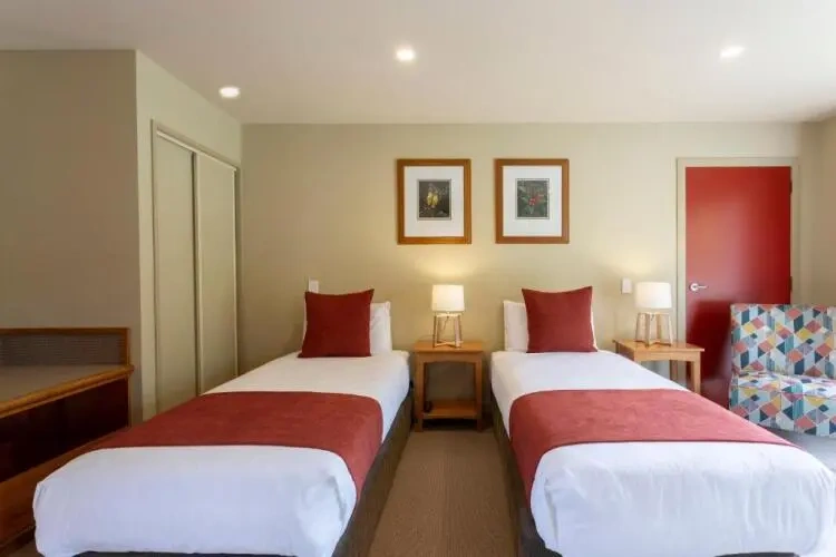 Fox Glacier Twin room