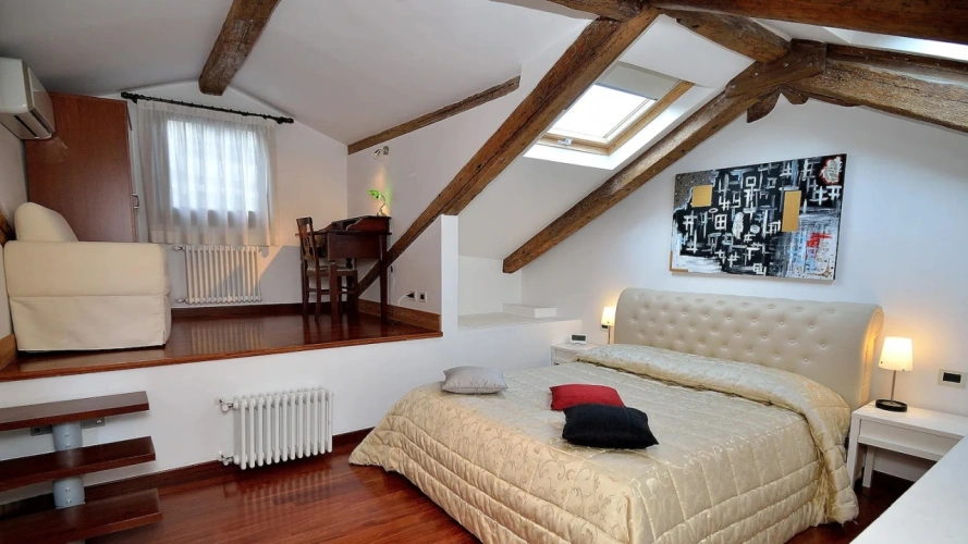 1 Bedroom Belvedere Double Casa Nova Apartment (Calle Lunga Santa Maria Formosa)