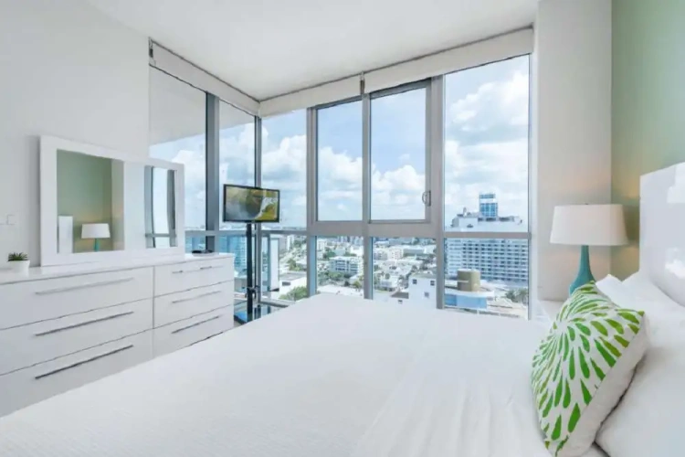 1 Bedroom Bay Front Double Suite