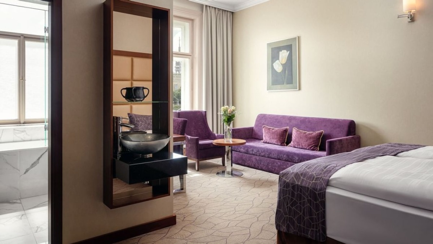 Boutique Twin Suite