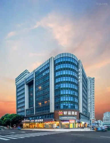 Lucky Hotel