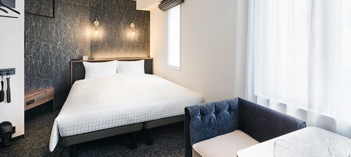 Corner Double room