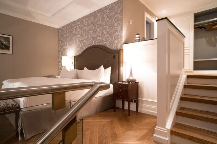 Deluxe Double Duplex Suite
