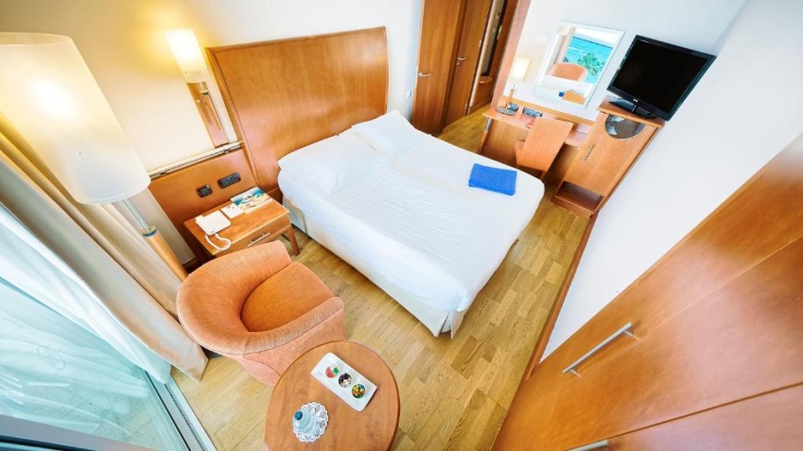 Bull Hotel Reina Isabel & Spa photo 11