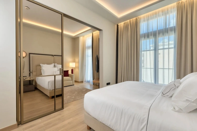 2 Bedrooms Double Suite with city view
