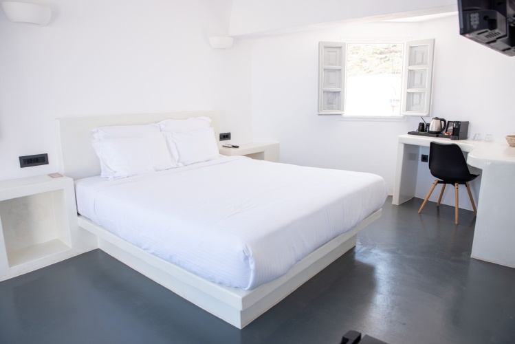 Honeymoon Double Suite with sea view