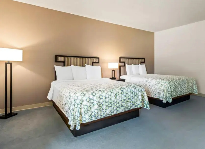 HomeTowne Studios by Red Roof Ridgecrest