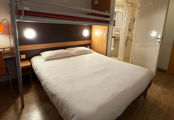 Triple room