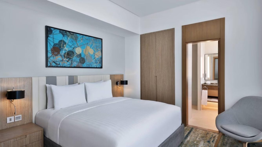 2 Bedrooms Suite with balcony