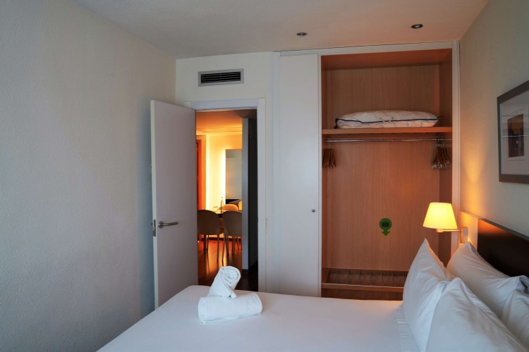 Quadruple XL Room