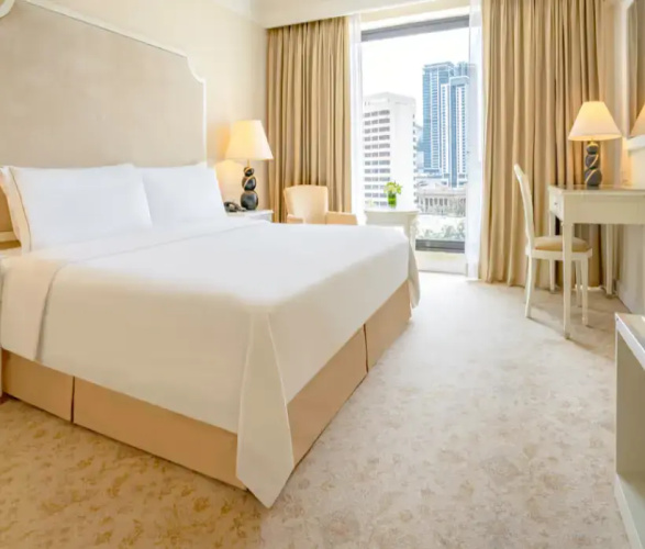 Deluxe Double room with city view