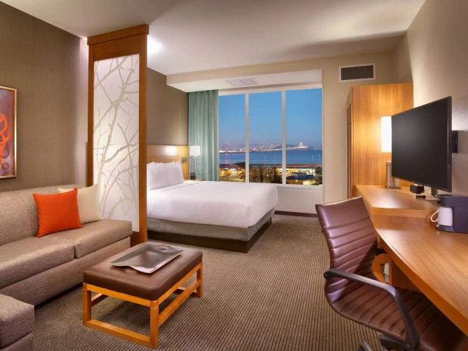 Standard room with bay view