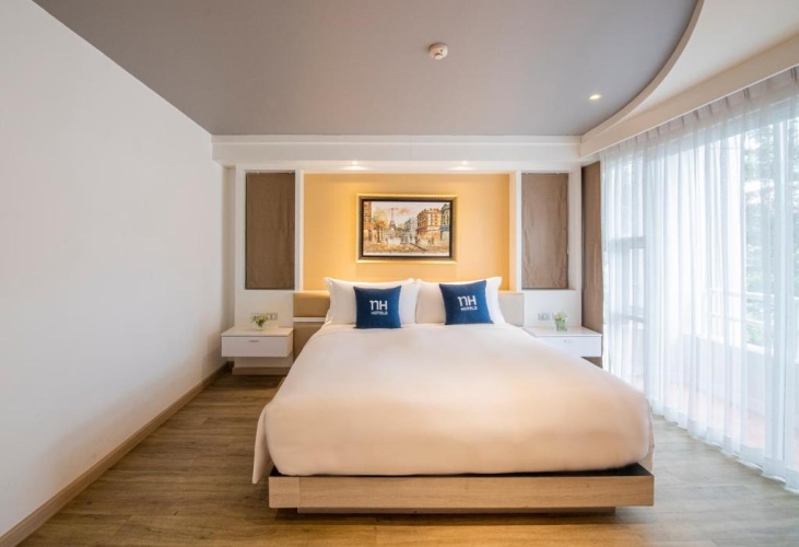 Premier Lagoon Double Suite
