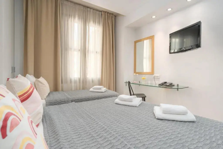 Chic Hotel