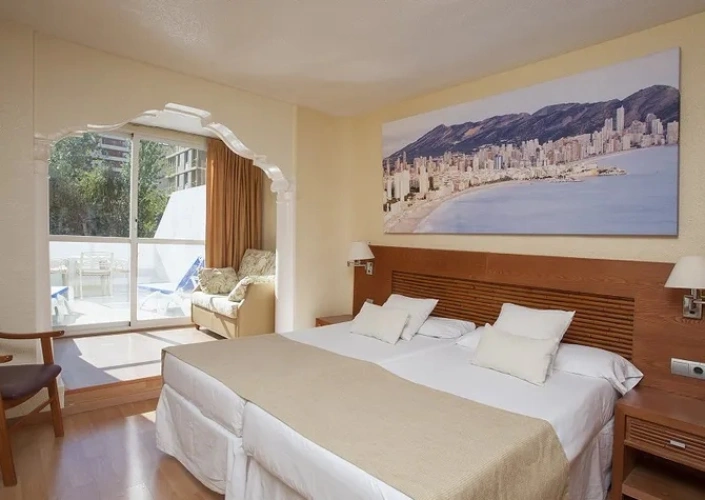 Superior Twin room with pool view