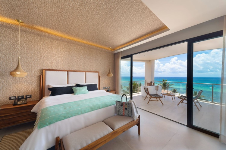 Premium Deluxe Double room oceanfront