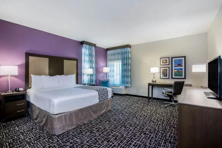 Accessible with Bathtub Double room