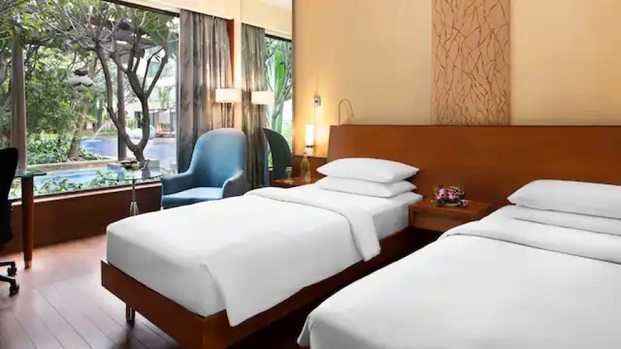 Club Twin room