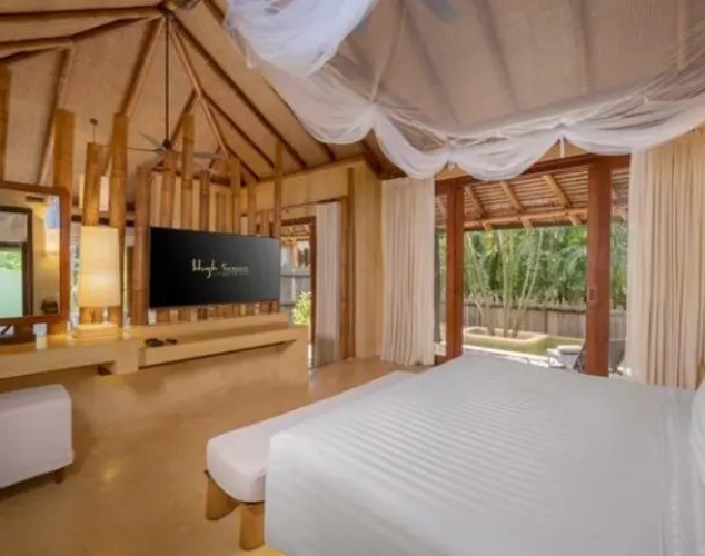 Grand Pool Villa