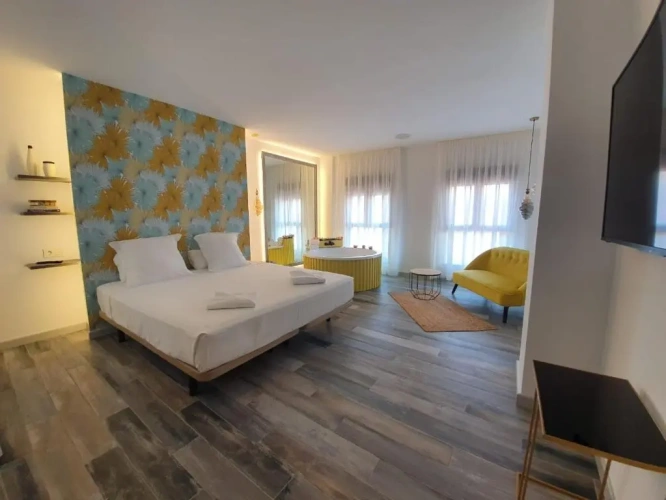 Deluxe Double Suite
