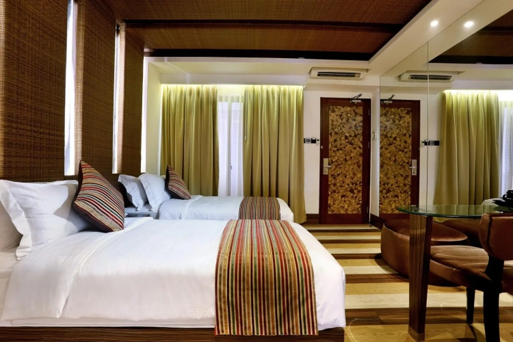 Deluxe Twin Suite