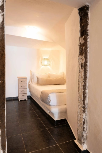 Deluxe Double Suite with caldera view