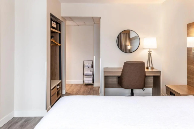 Atrium Inn Vancouver photo 7
