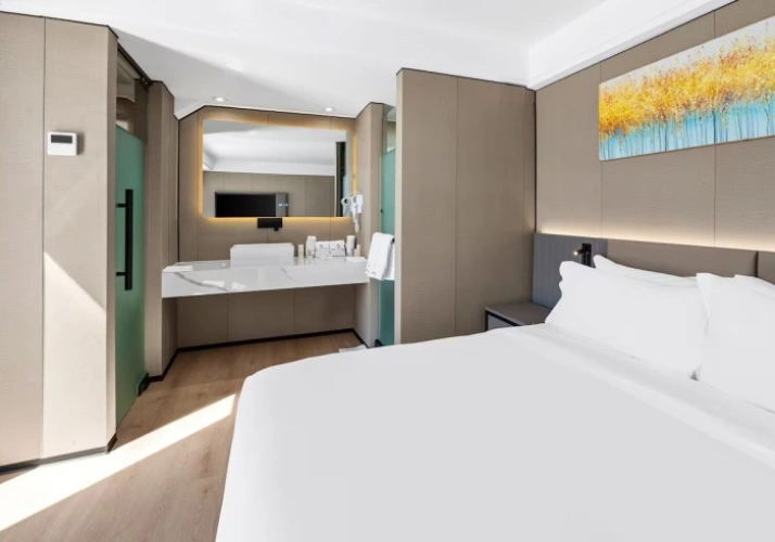 Accessible Double room with city view