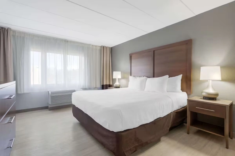 Accessible Double Suite