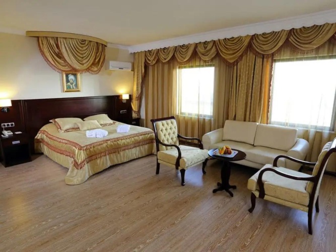 Double Suite