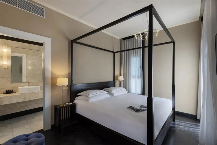 Deluxe Double Suite with balcony