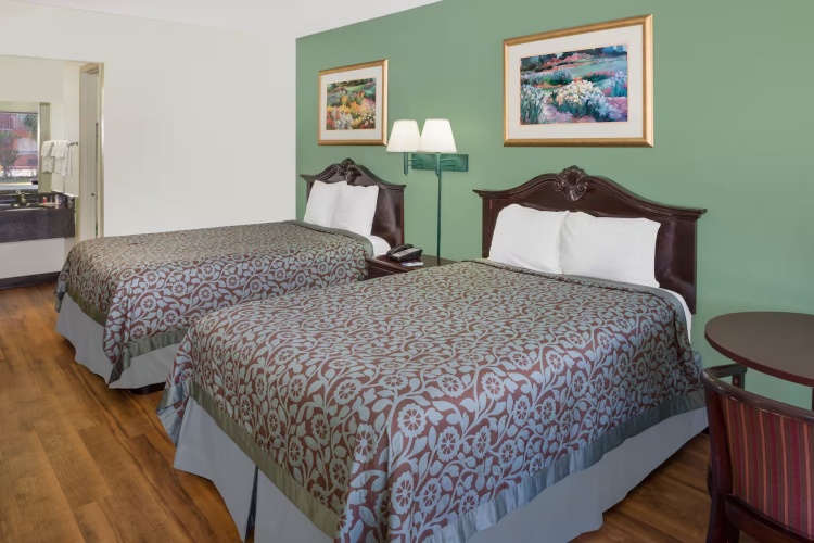 Twin room