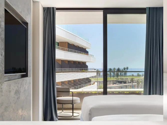 Captivate Twin room Marina View