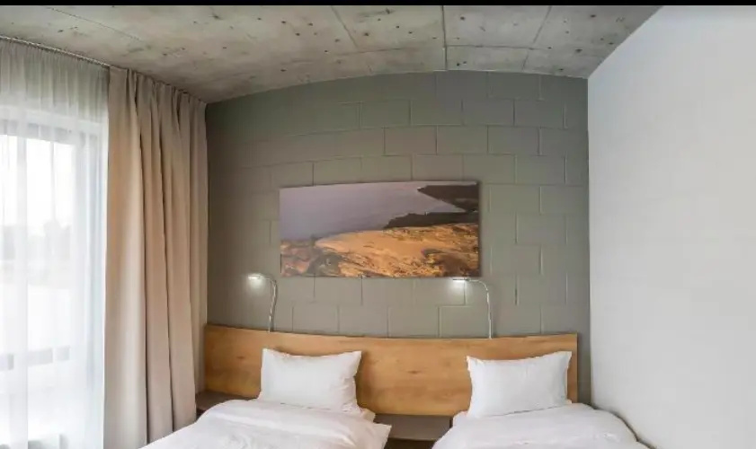 Air Hotel