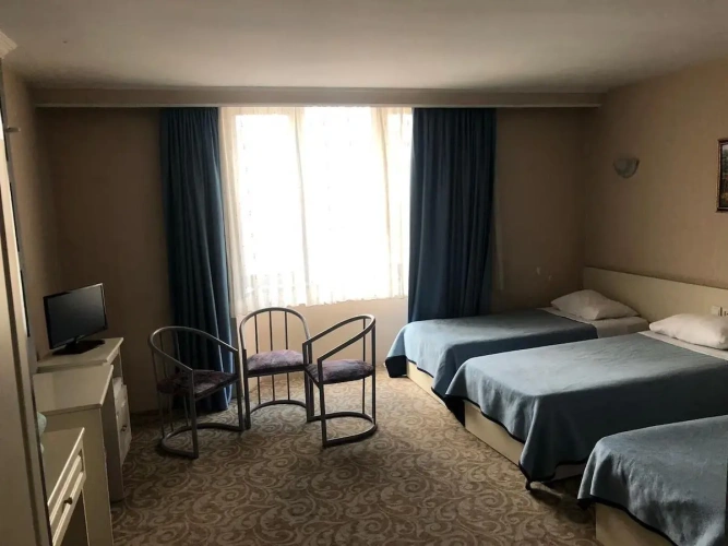 Triple room with city view