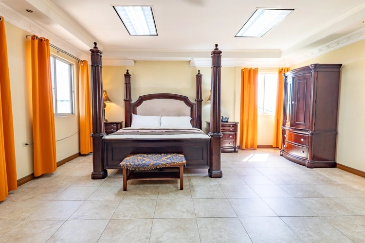 Penthouse Suite