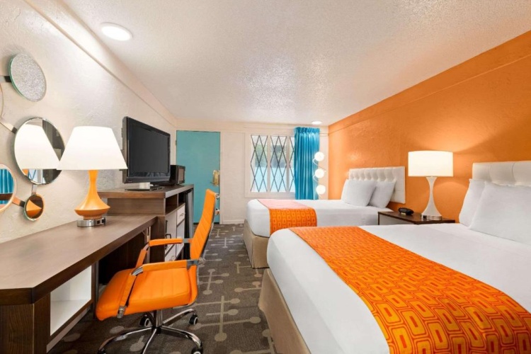 Twin room