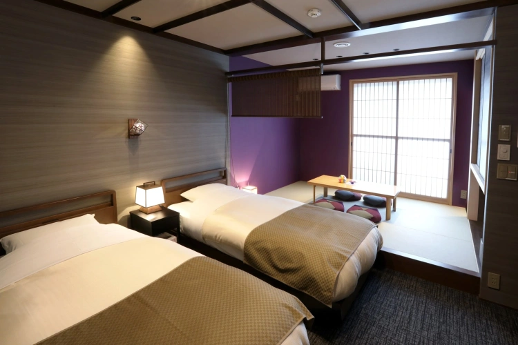Violet room