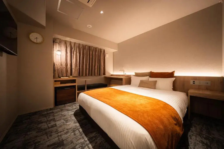 R Hotel Namba South
