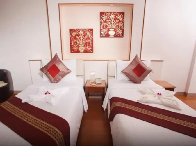 Standard Plus Twin room with balcony