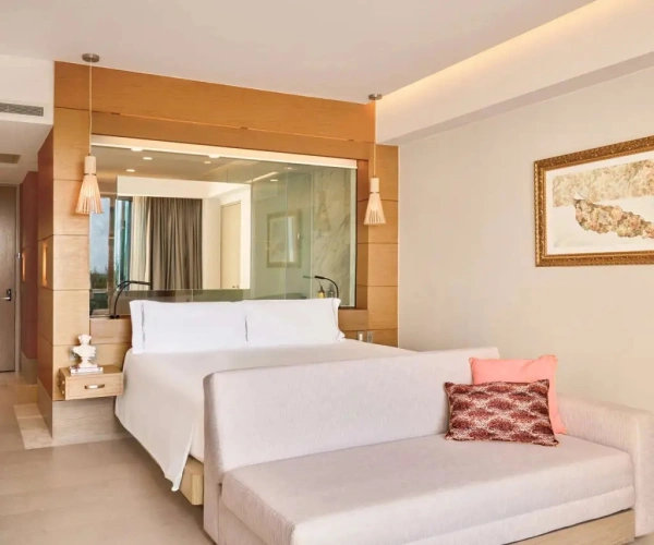 Captivate Swim-Out Double room