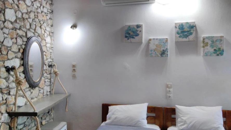 Double Studio with balcony and with limited sea view