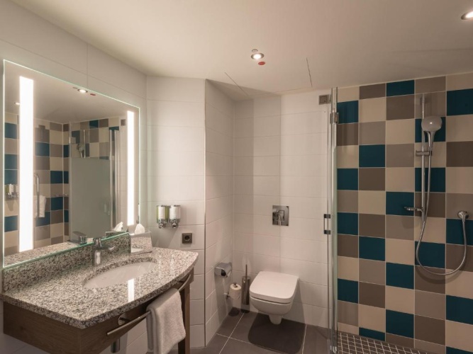 Hampton by Hilton Dusseldorf City Centre photo 14