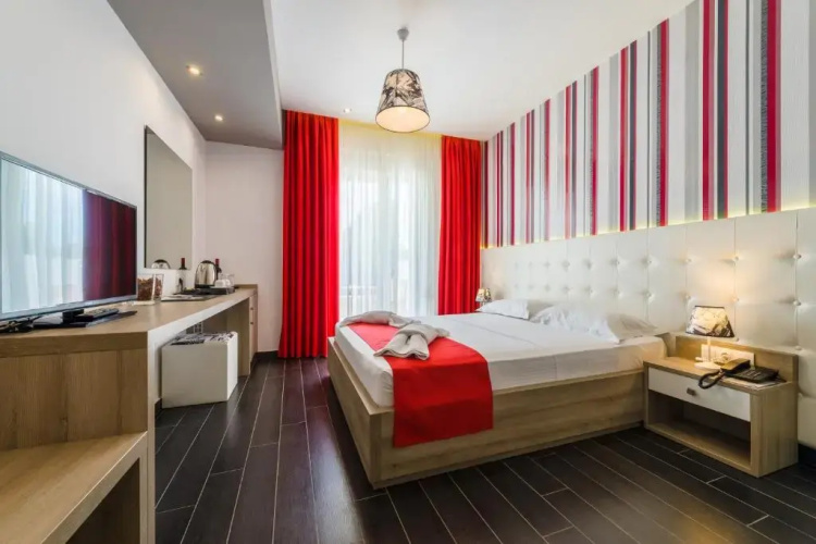 Lagaria Hotel & Apartments