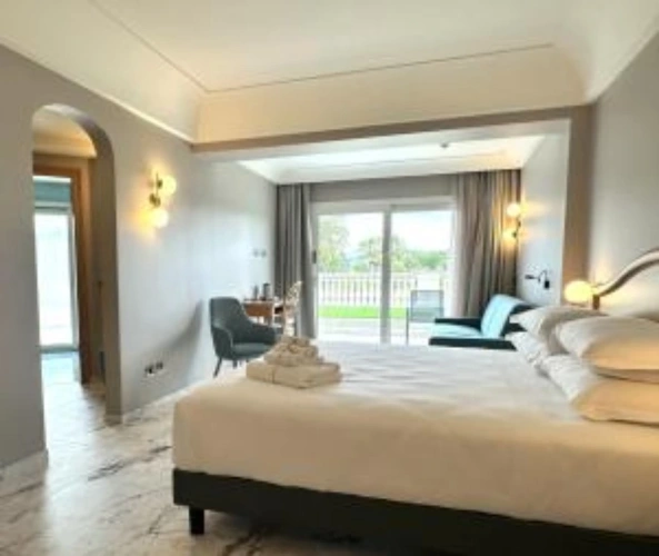 Double Suite
