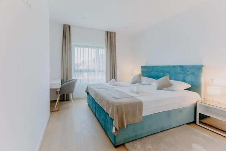 1 Bedroom Apartment with sea view