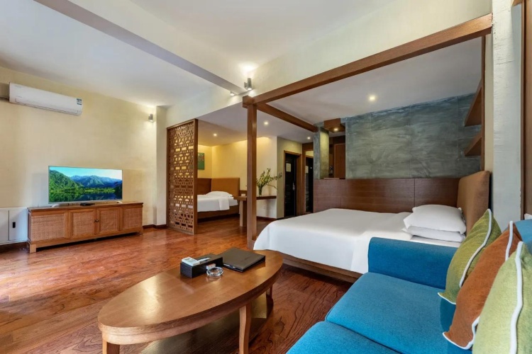 Double Suite