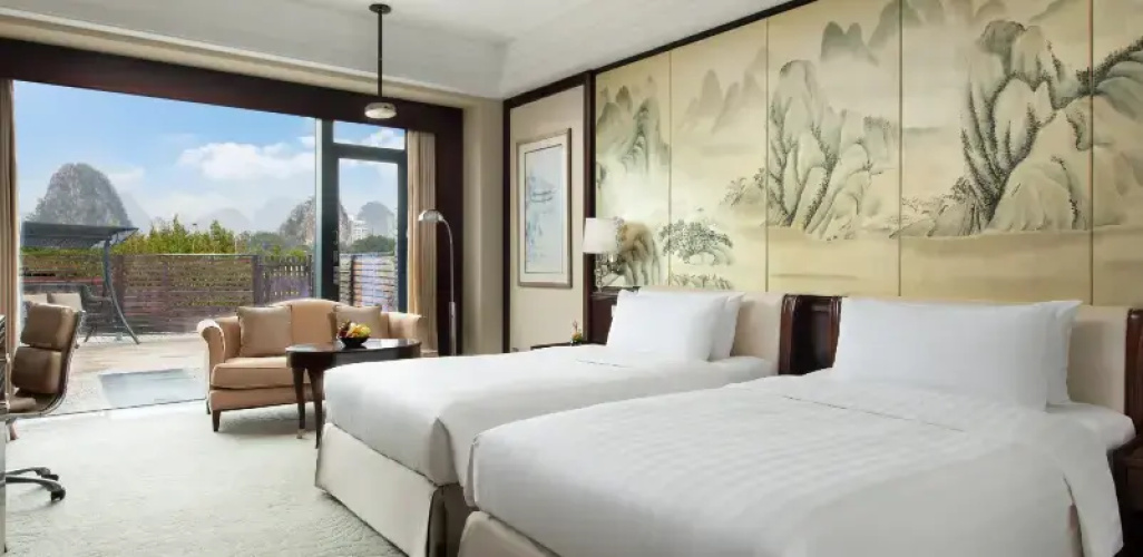 Terrace Twin room with mountain view