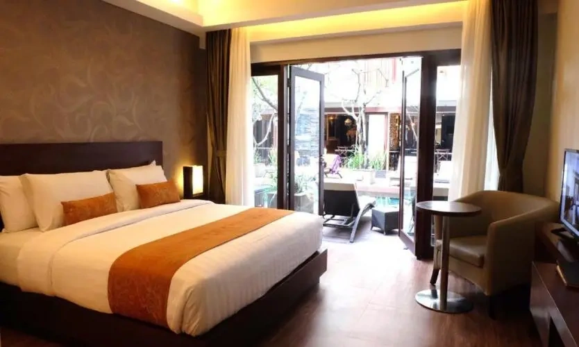 Deluxe Pool Access Double room
