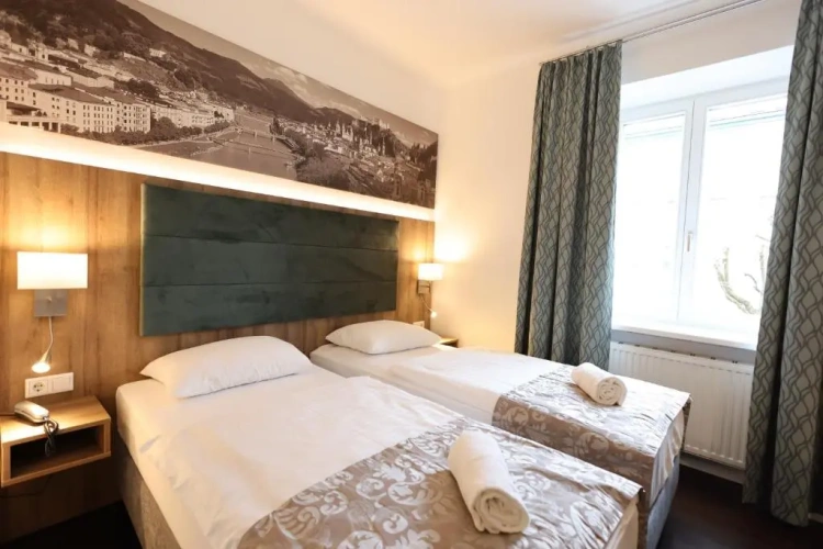 Standard Plus Twin room